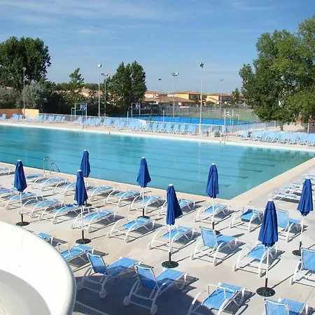 Курортный комплекс Grau Du Roi Mh 5/6 *